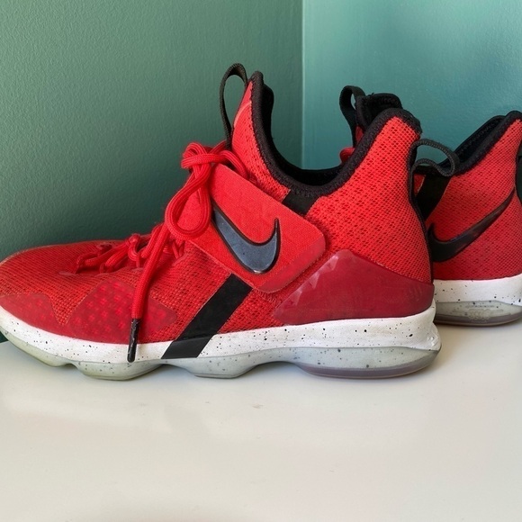 NIKE Lebron XIV GS 859468 600 University Red/ Black - White Youth 6 Womens 7.5 - Picture 4 of 16